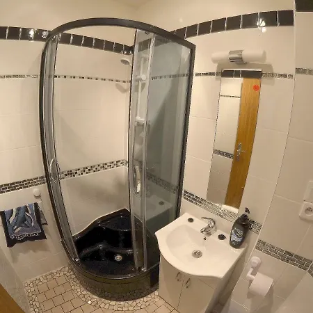 Art Mieszkanie Blisko Dworca Pkp * Валбжих